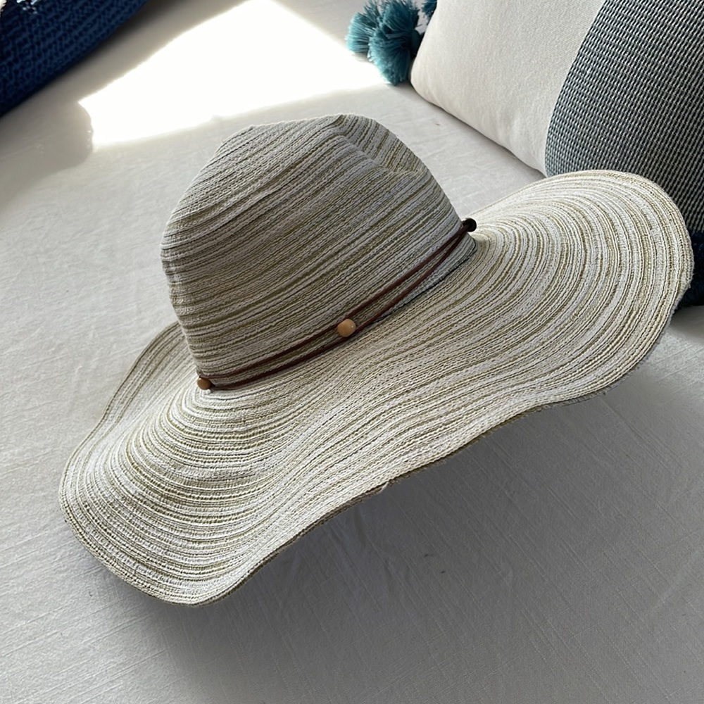 Large Floppy Beach Hat
